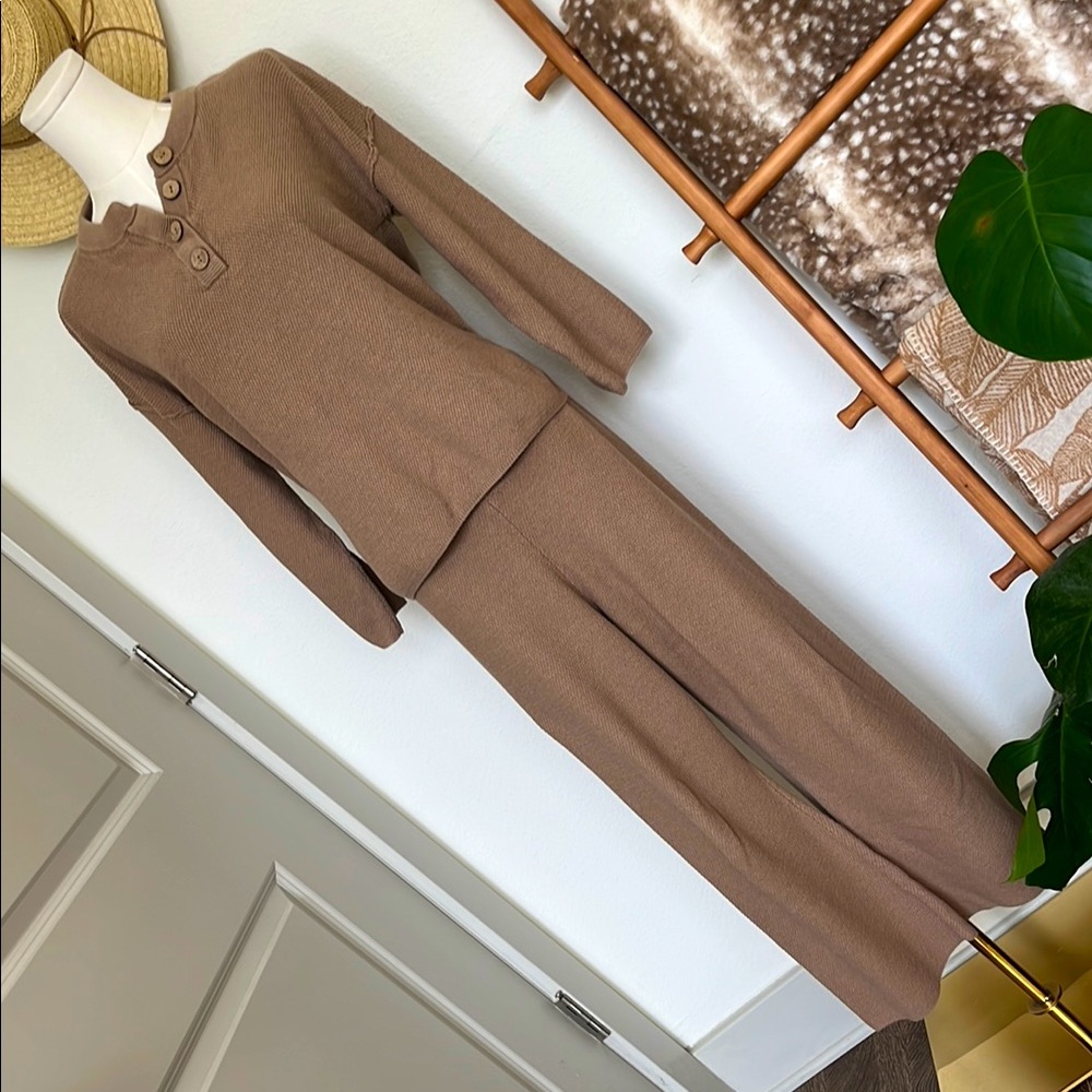 Women's Tan Knit Lounge Set, Travel Set, Airport Matching Set - Picture 2 of 8